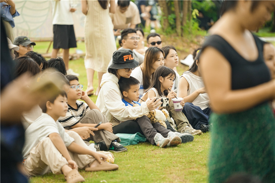 ����+���У���ĩ�@�������Ɍ����c(di��n)�����������������