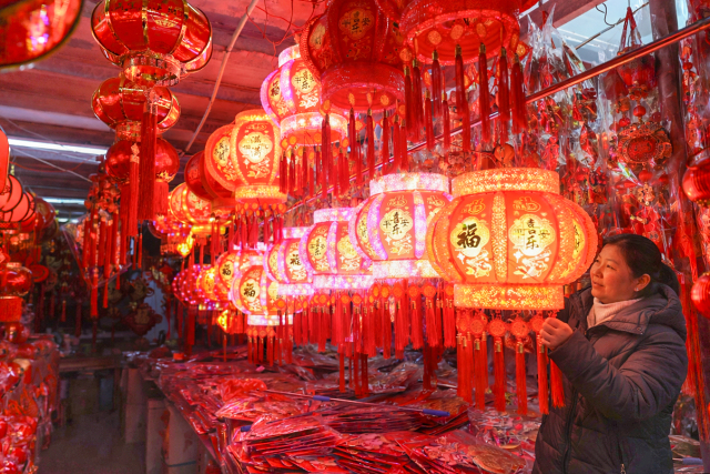 �SȻ�ǈ�(ch��ng)���R���´��Ʒ��ζ��